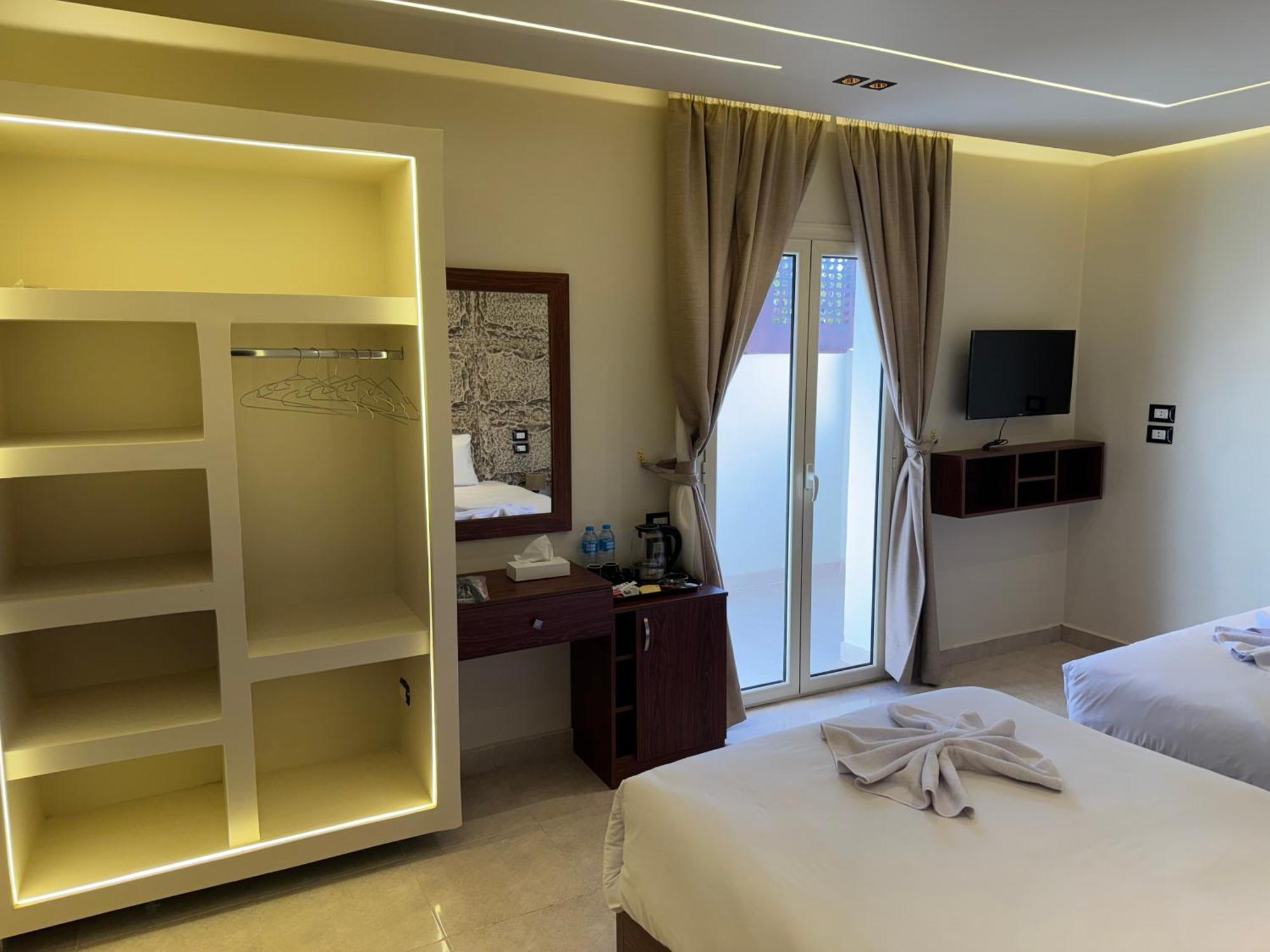 Master Pyramids Hotel Al Kawm al Akhdar Exterior foto